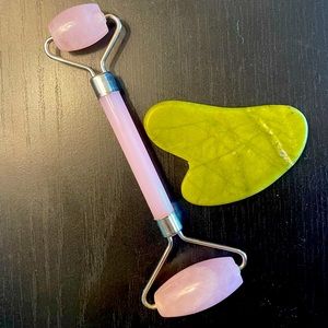 SOLD- 3 for $12!!* Gua sha and jade roller